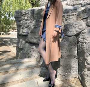 苏小曼被三个黑人玩在线观看_4K电影在线看