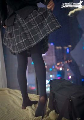 《教室里的激情》电影_4K影视在线观看