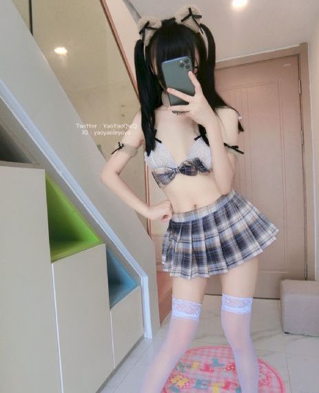 她唇之下在线观看_90集免费观看